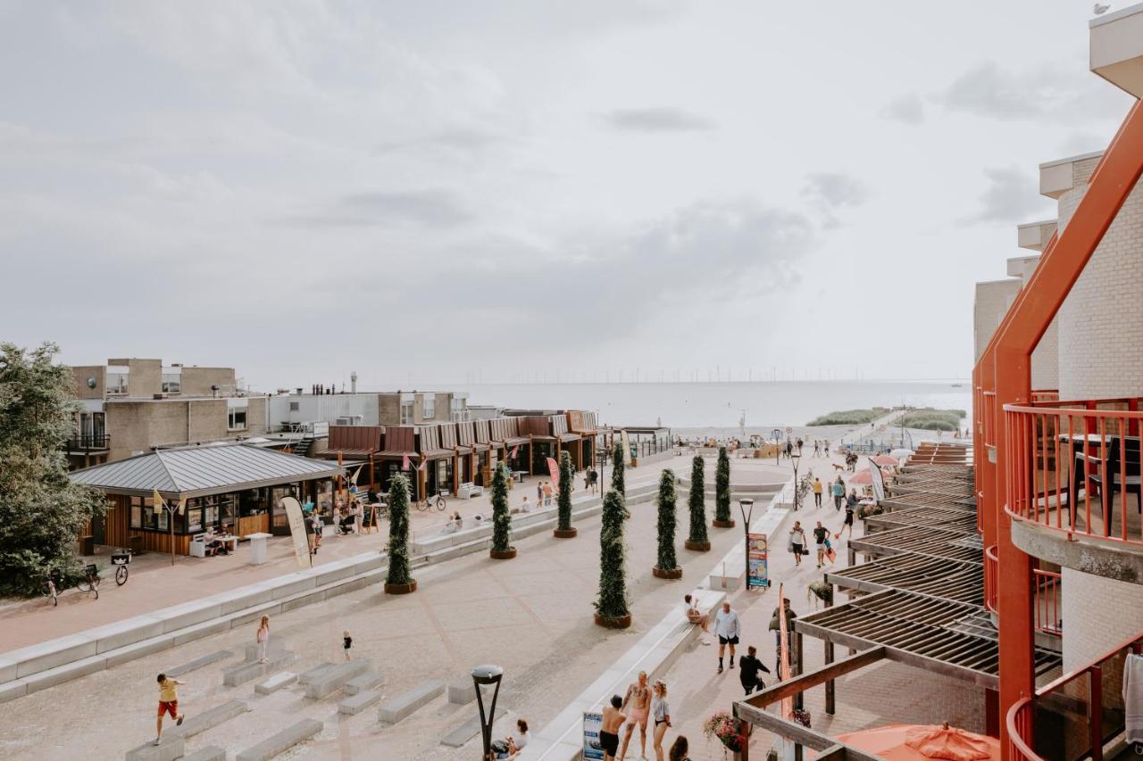 Stijlvol Appartement Op Strand Makkum Zewnętrze zdjęcie
